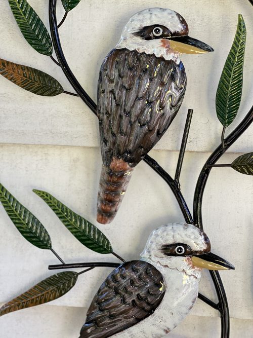 Kookaburra-Tree-Vertical-Close-Up-500x667