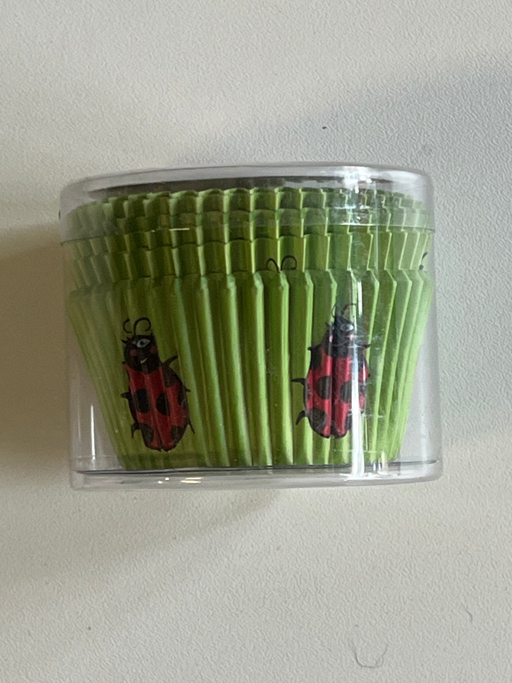 Sweet_Themes_Cupcake_Cases_Ladybug 